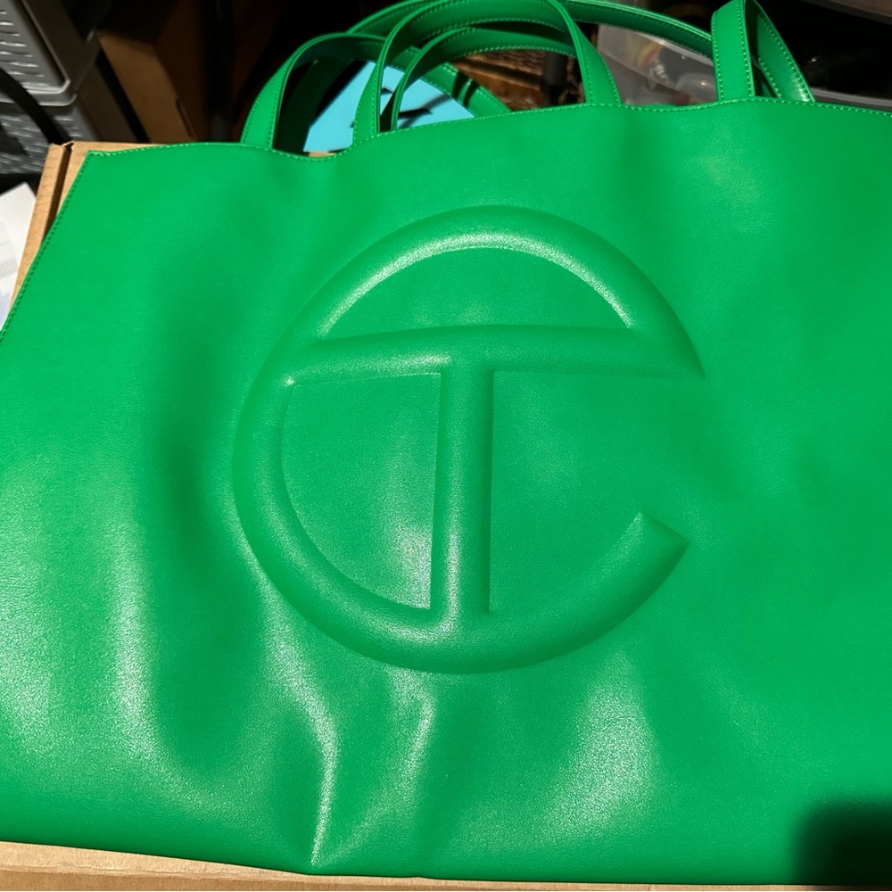 Large Greenscreen Telfar Bag